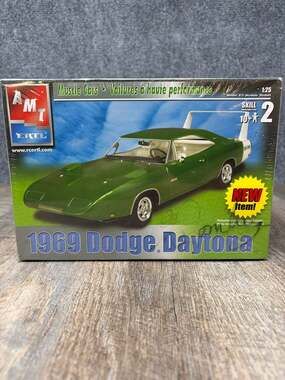 AMT/ERTL 1/25 1969 Dodge Daytona Model Kit # 31747 Sealed-Gary Romberg signed